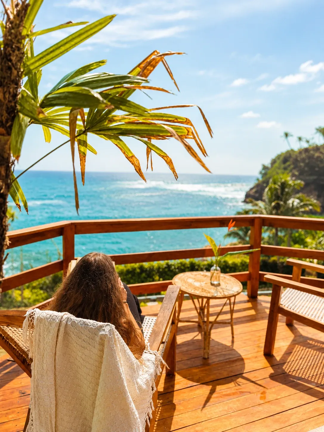 Boho Arch Cliffside Hot Tub Suite gallery photo 10